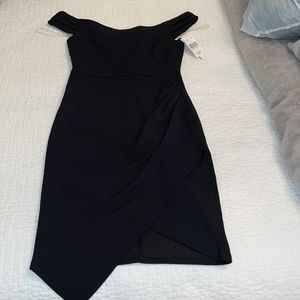 Xtraordinary off-the-shoulder asymmetrical dress